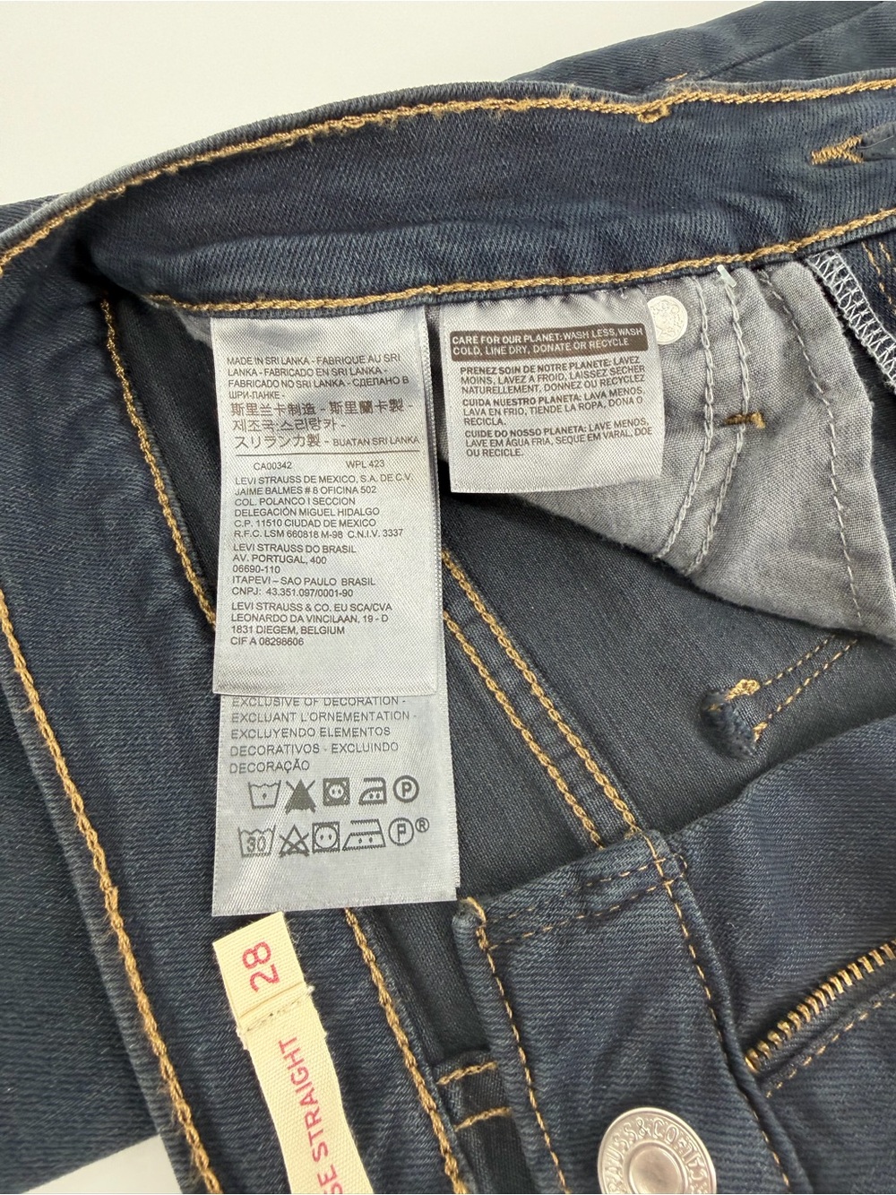 Levi’s 724 Jeans Womens 6 W28 High Rise Straight Cropped Black Raw Hem NWT - Picture 9 of 16